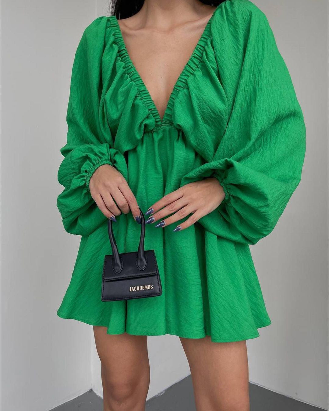 Robe "Volume Chic" - Col V & Manches Fluides | Zarelya
