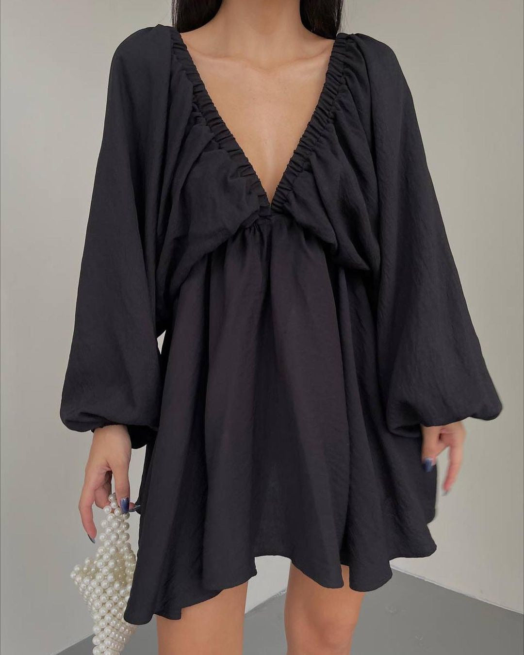 Robe "Volume Chic" - Col V & Manches Fluides | Zarelya
